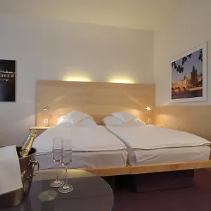 https://hotel-dap.praguehotelsweb.com